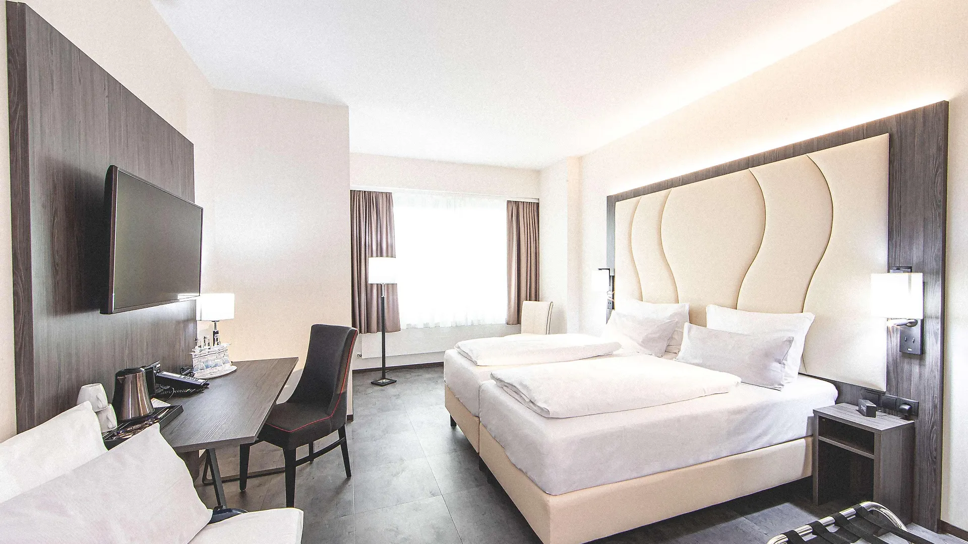 Best Western Plaza Hotel MHG