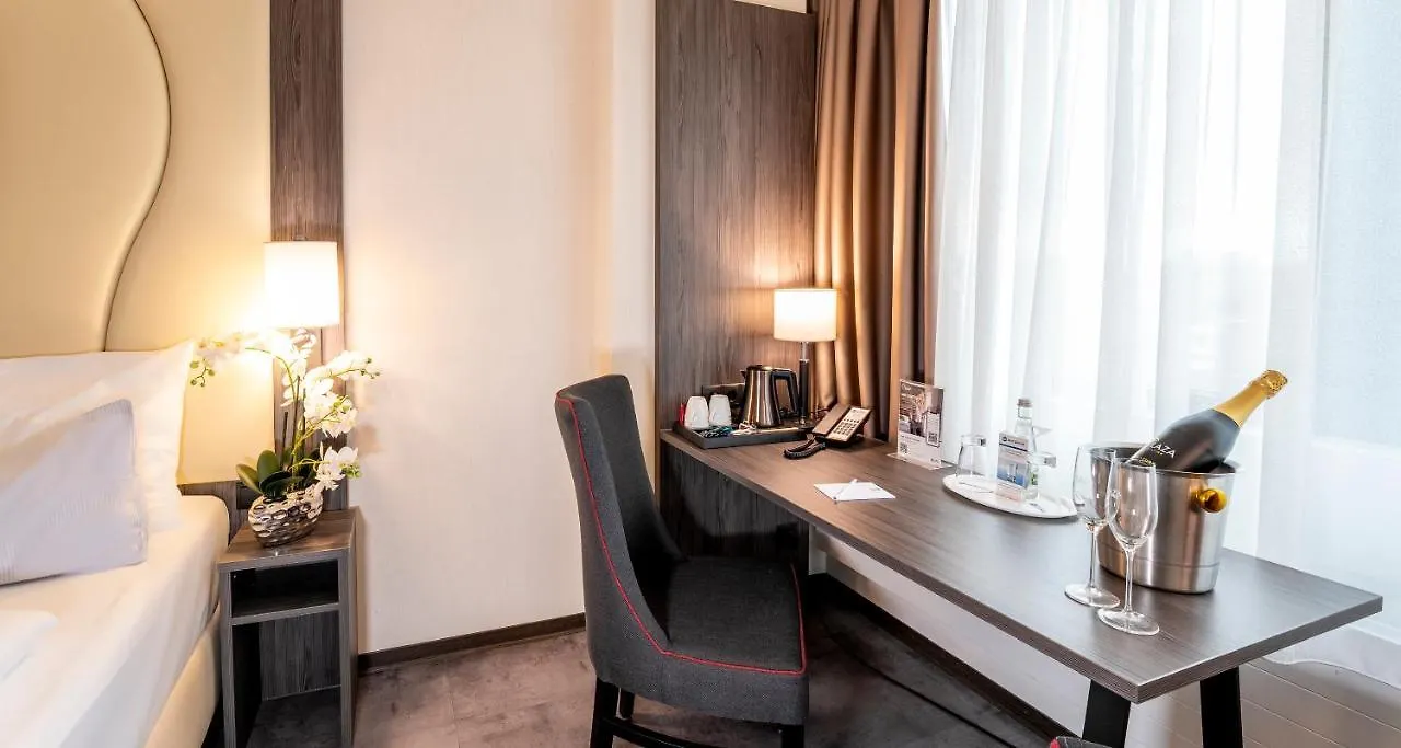 Best Western Plaza Hotel MHG