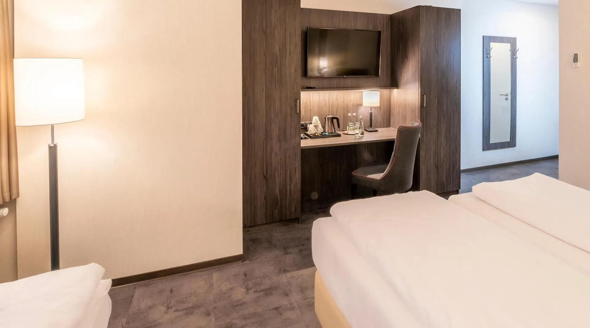 Best Western Plaza Hotel MHG